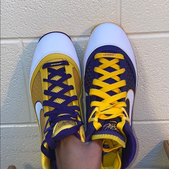 Nike LeBron VII QS with name - Picture 4 of 5